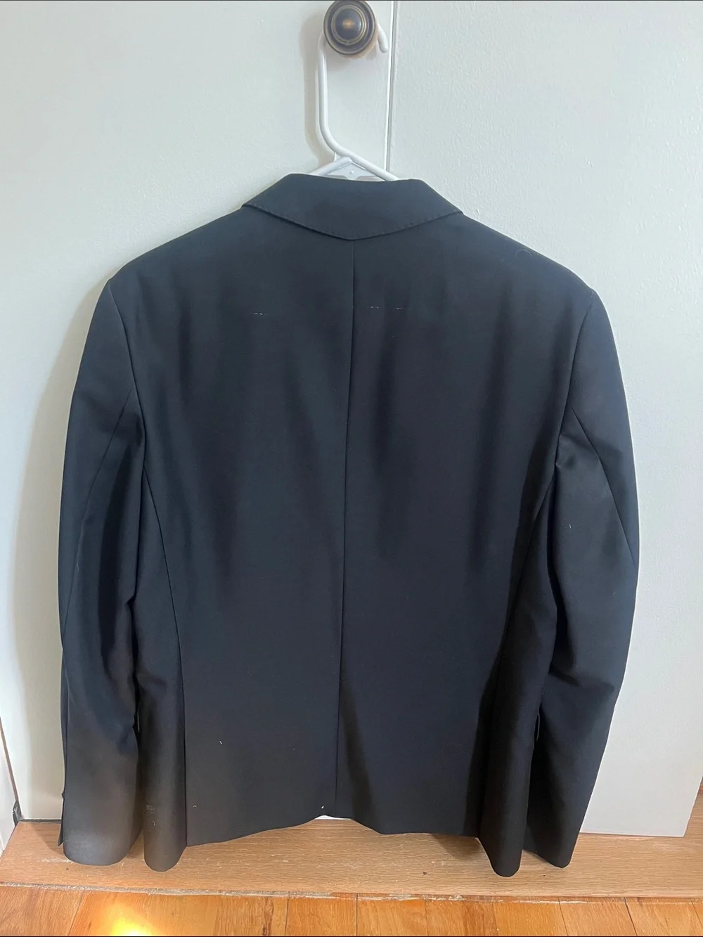 Howe tailored black